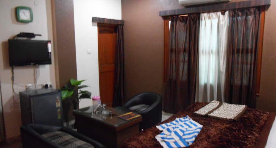 Hotel Raghuvanshi, Jaunpur 4